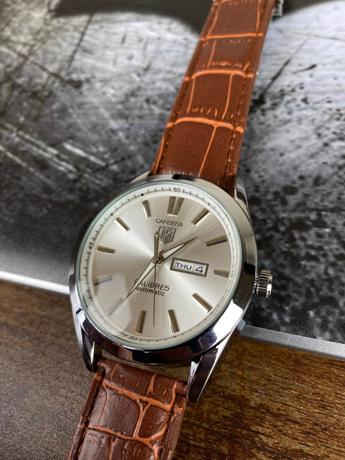 TAG Heuer Carrera Calibre 5 Day-Date Automatic – Silver Dial Brown Leather Edition