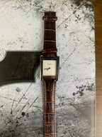 ⌚ CARTIER Tank Classic – Brown Leather Edition